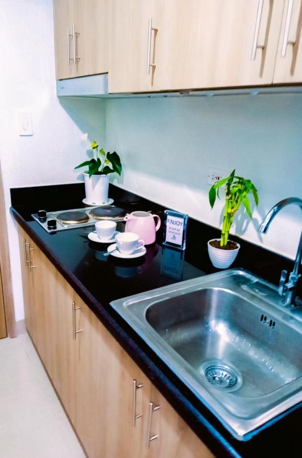 Shore 2 Residences 1Br Deluxe Room In Moa Complex مانيلا المظهر الخارجي الصورة