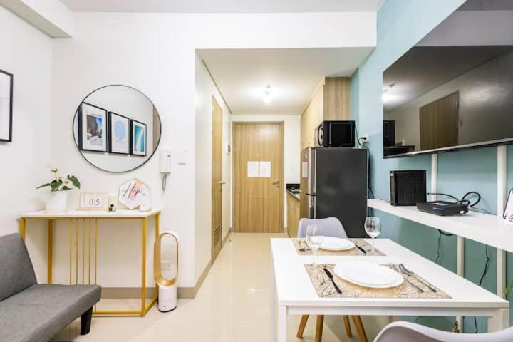 Shore 2 Residences 1Br Deluxe Room In Moa Complex مانيلا المظهر الخارجي الصورة